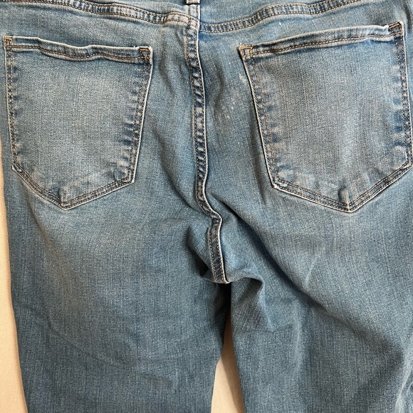 Old Navy Jeans Womens 12 Short Rockstar Skinny High Rise Light Wash Blue - Picture 6 of 7
